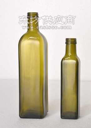 匠心獨運 探秘葡萄酒玻璃瓶生產(chǎn)廠家的藝術(shù)與工藝